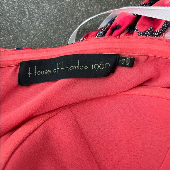 COPY - x REVOLVE Burna Blouse in Red Poppy Floral
House of Harlow 1960 size sma… - Picture 5 of 5